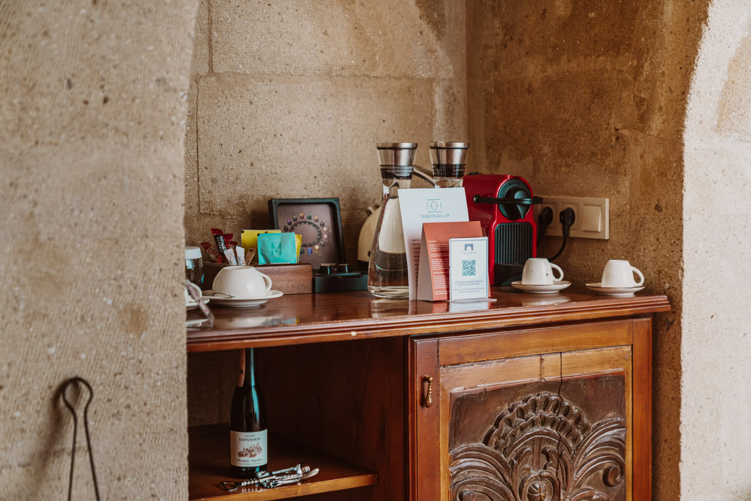 Kapadokya Teraslı Süit Minibar